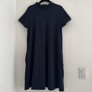 Simply Vera Wang Navy mock neck floral textured swing dress size Medium